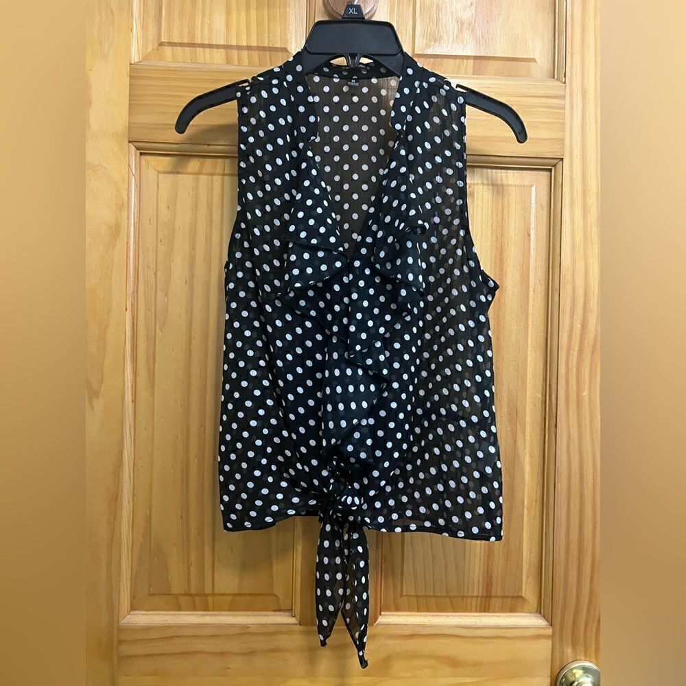Heartsoul size medium tie front button down sheer tank